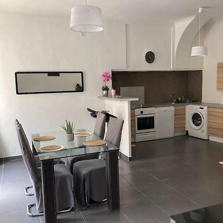 Bienvenue Chez Shiva Apartamento Châteauneuf-du-Pape Exterior foto